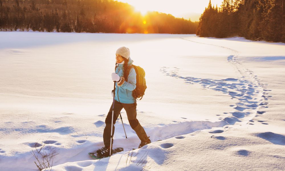 3 Benefits of Wearing Base Layers for Winter Sports